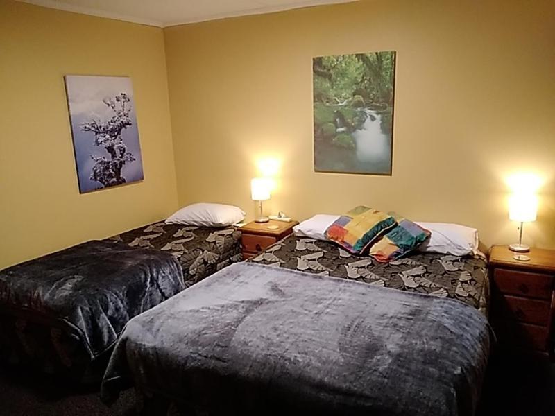 Accommodation Fiordland -The Three Bedroom House At 226A Milford Road Te Anau Dış mekan fotoğraf