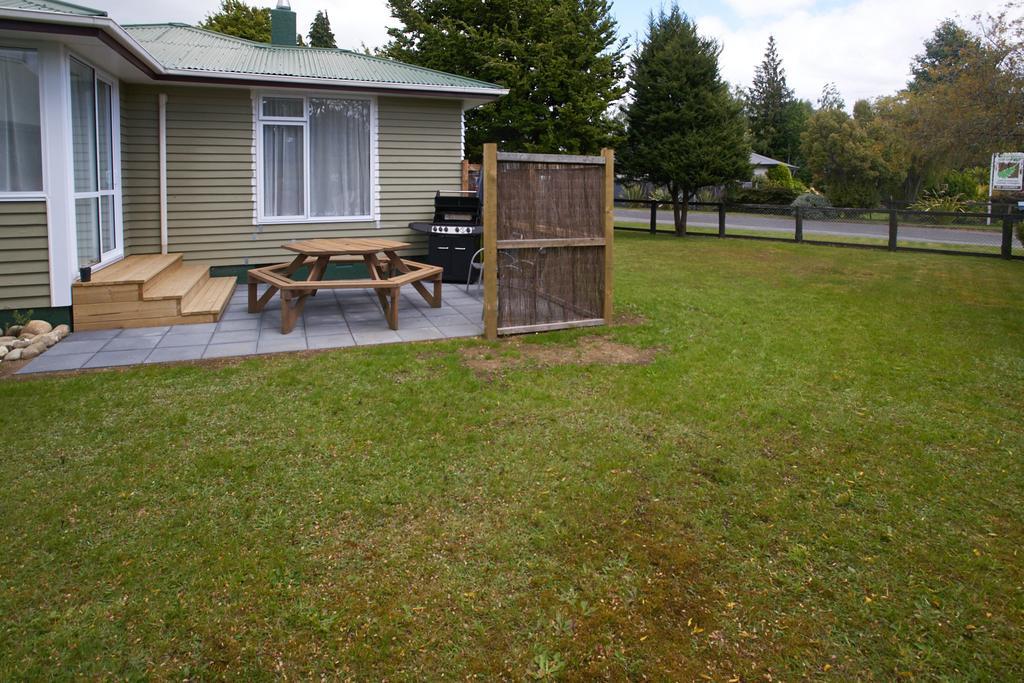 Accommodation Fiordland -The Three Bedroom House At 226A Milford Road Te Anau Dış mekan fotoğraf