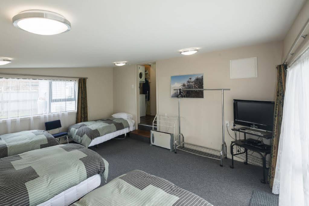 Accommodation Fiordland -The Three Bedroom House At 226A Milford Road Te Anau Dış mekan fotoğraf